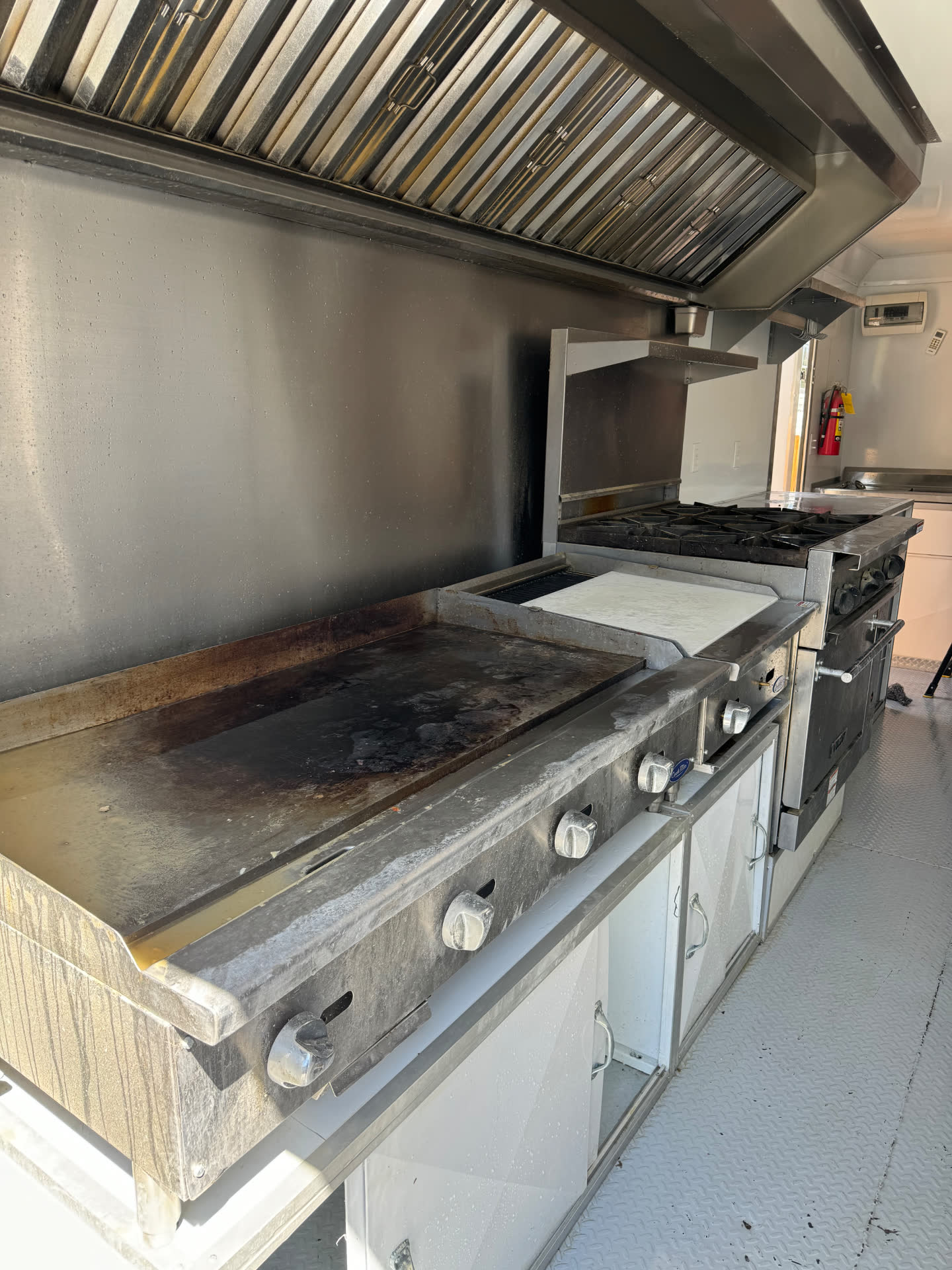 Kitchen trailer before deep cleaning